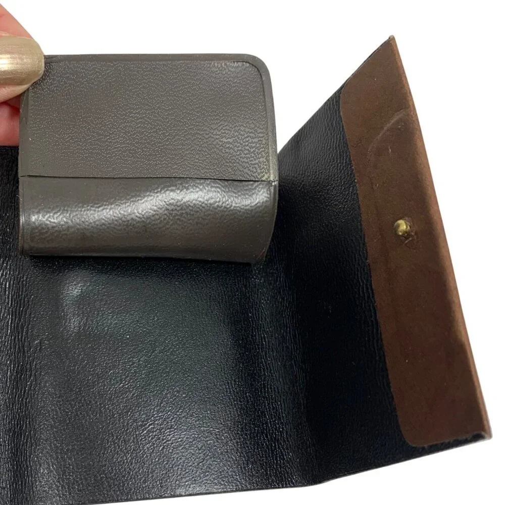 VTG AMITY Brown Leather Key Trifold Wallet Eight Key Holder Snap Front